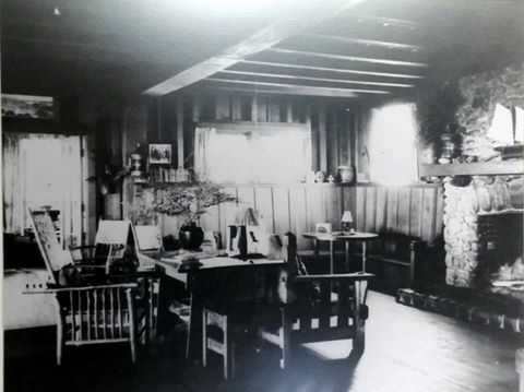 Neahkahnie Tavern interior