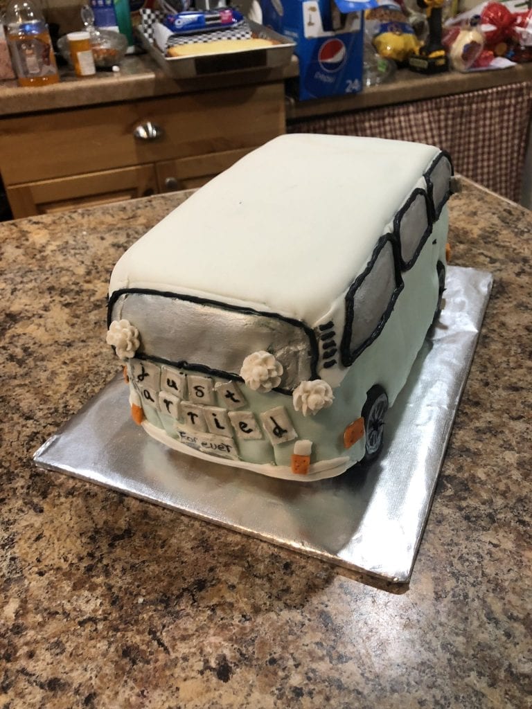 MegPie VW Bus cake e1542068922866