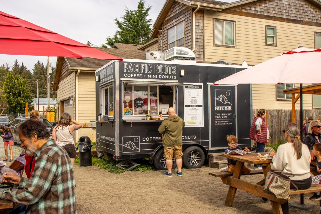 Food cart pacific roots 7987