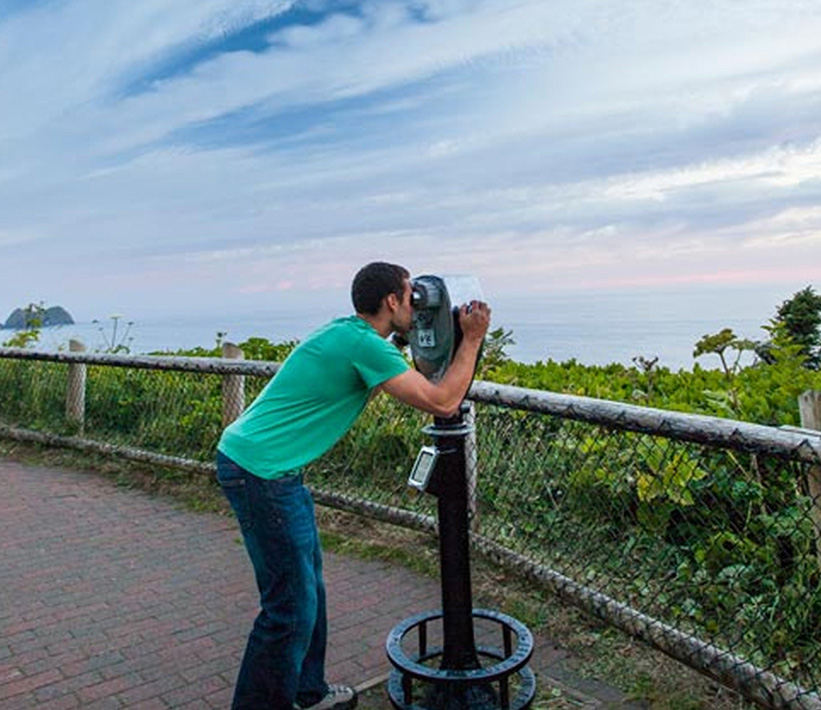 viewfinder person coast