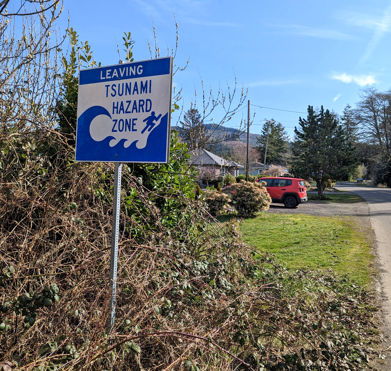 Bay City tsunami sign